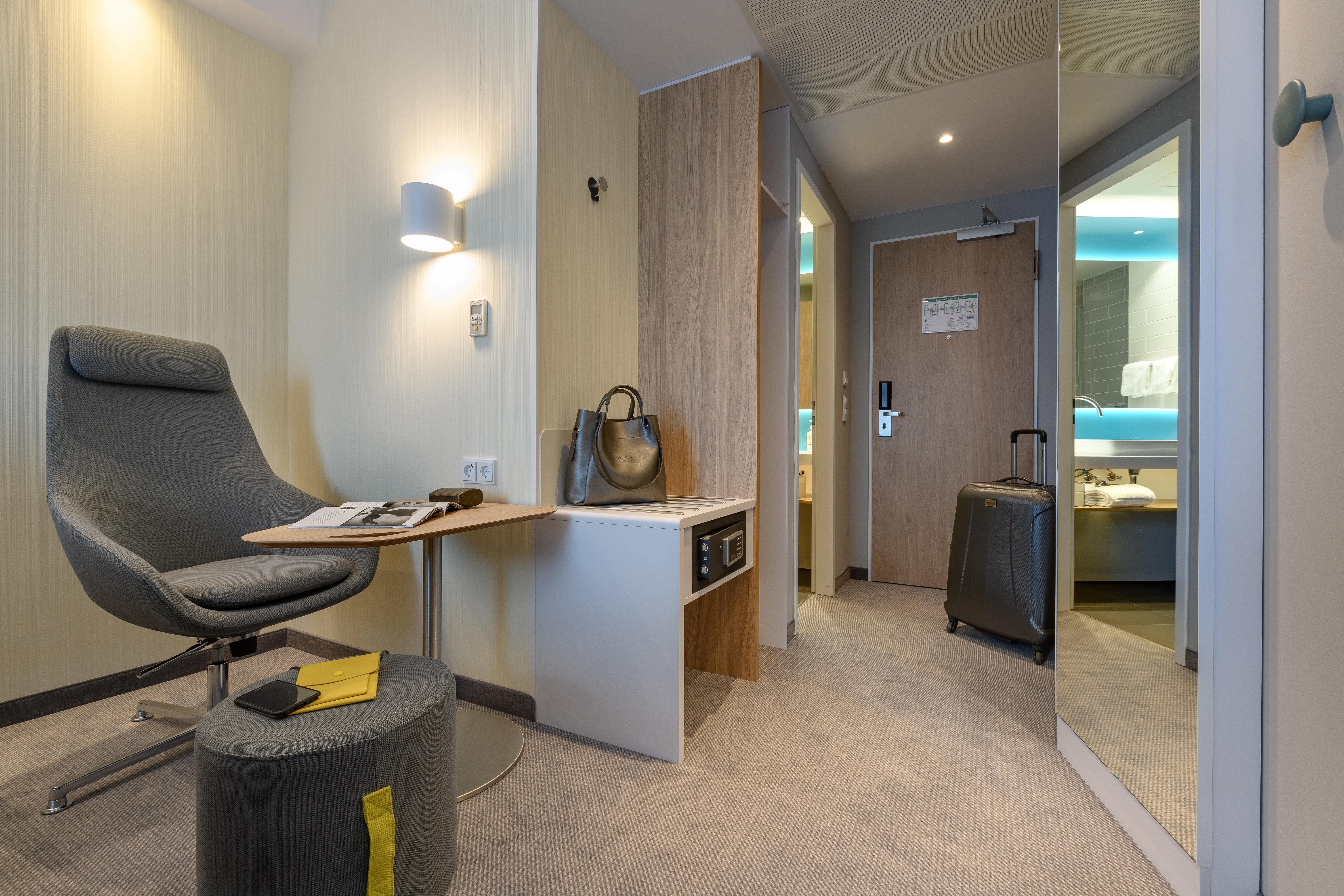 Holiday Inn Express - Fulda By Ihg Bagian luar foto