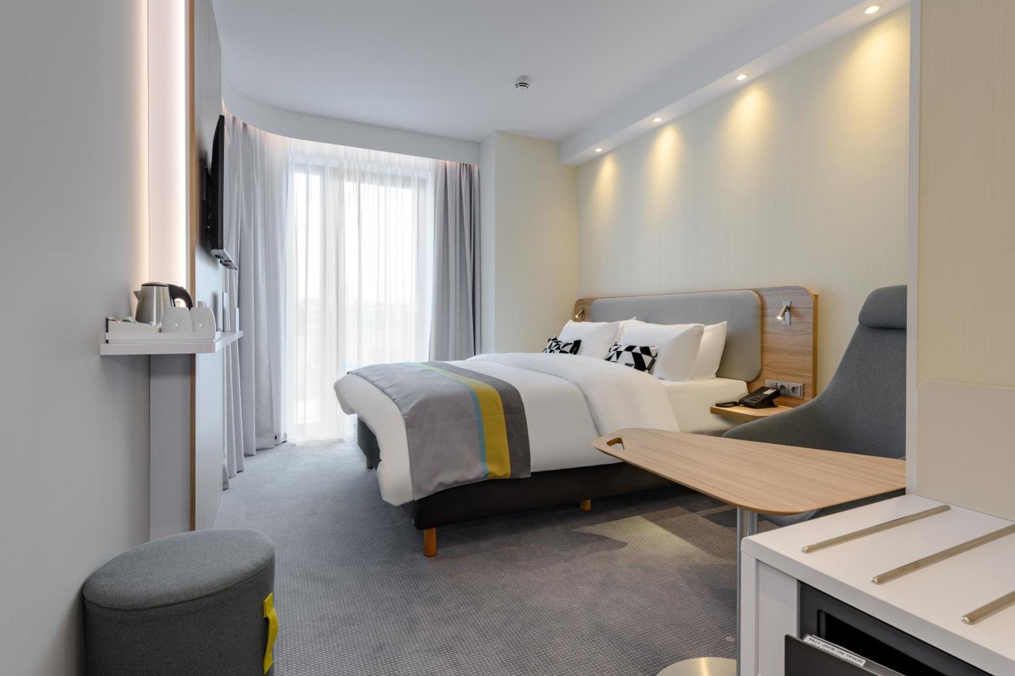 Holiday Inn Express - Fulda By Ihg Bagian luar foto